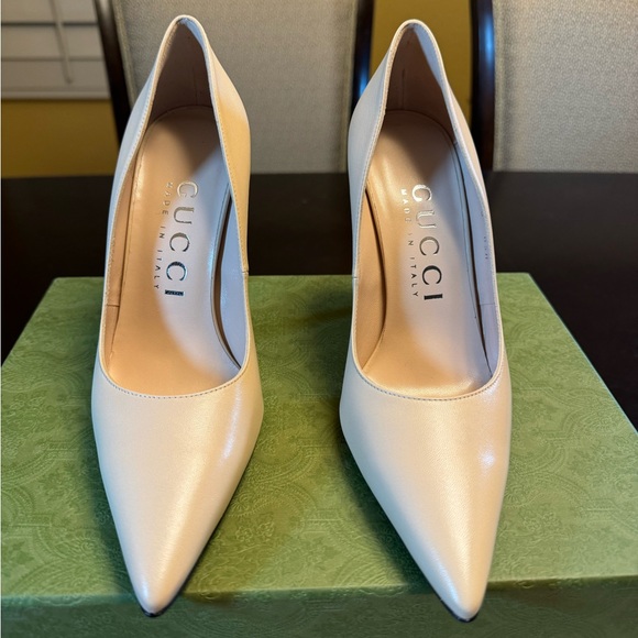 New Gucci GG High Heel Leather Beige Pumps Shoes 38 / US 8 - Picture 5 of 16